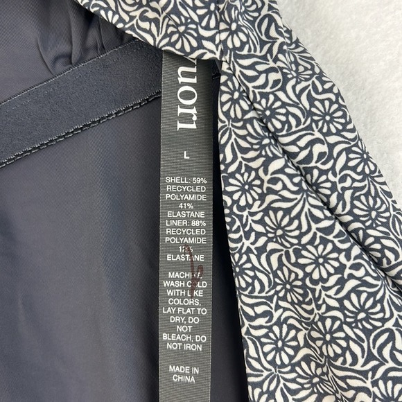 Vuori | Dune One Piece Swimsuit | Azure Mini Samba | Size L NWT - Picture 11 of 11